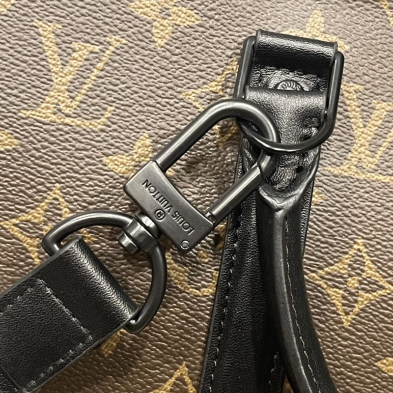 LV Shopping Bags